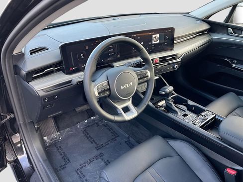 Used 2025 Kia K5 EX image 8