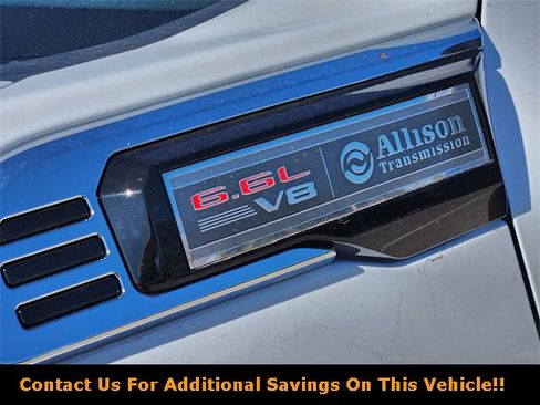 New 2026 GMC Sierra 2500 SLE image 8