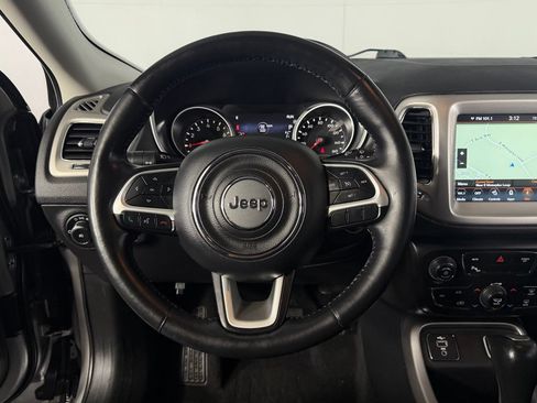Used 2019 Jeep Compass High Altitude FWD image 13
