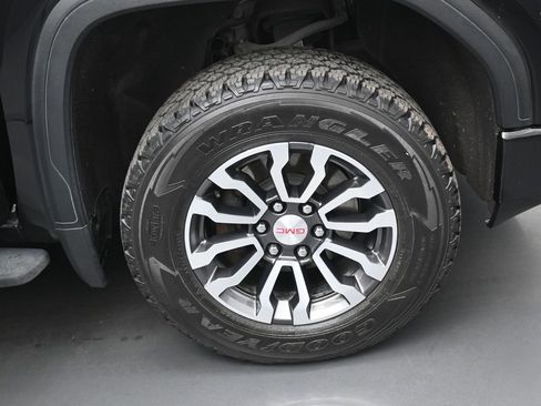 Used 2021 GMC Sierra 1500 AT4 w/ AT4 Premium Package image 41