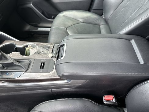 Used 2021 Toyota Highlander Limited FWD image 20