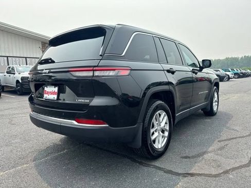 Used 2025 Jeep Grand Cherokee Laredo X w/ Luxury Tech Group I AWD/4WD image 15