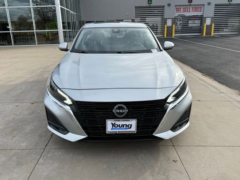 Used 2023 Nissan Altima 2.5 SL image 5