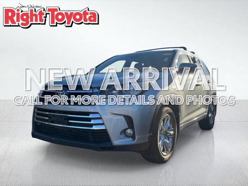 Used 2018 Toyota Highlander Limited image 1