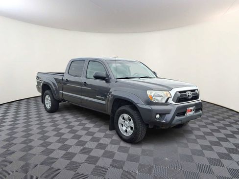 Used 2015 Toyota Tacoma 4x4 Double Cab w/ SR5 Package image 5