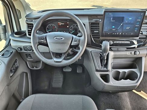 Used 2023 Ford Transit 350 XLT image 22