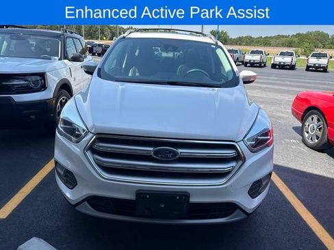 Used 2017 Ford Escape Titanium w/ Equipment Group 301A AWD/4WD image 3