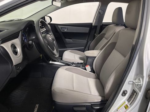Used 2017 Toyota Corolla LE w/ Carpet Mat Package (TMS) FWD image 12