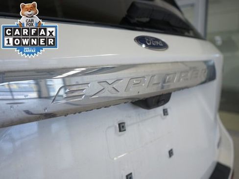 Certified 2023 Ford Explorer XLT w/ Equipment Group 202A AWD/4WD image 13