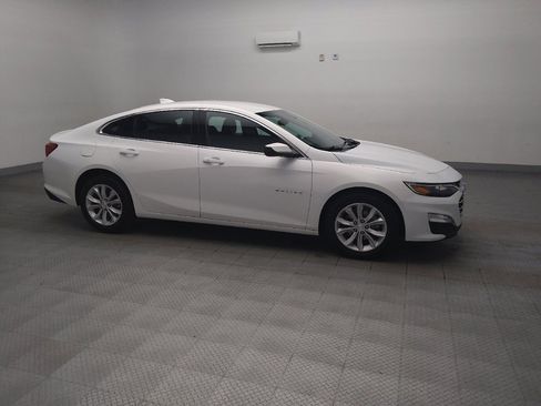 Used 2025 Chevrolet Malibu LT FWD image 11