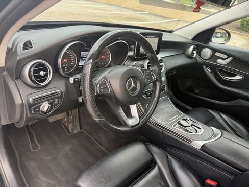Used 2017 Mercedes-Benz C 300 4MATIC Sedan image 16