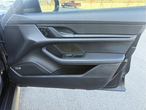 Used 2020 Porsche Taycan 4S image 39