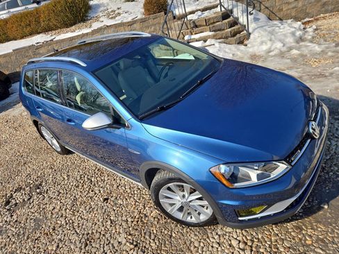 Used 2017 Volkswagen Golf Alltrack SE image 34