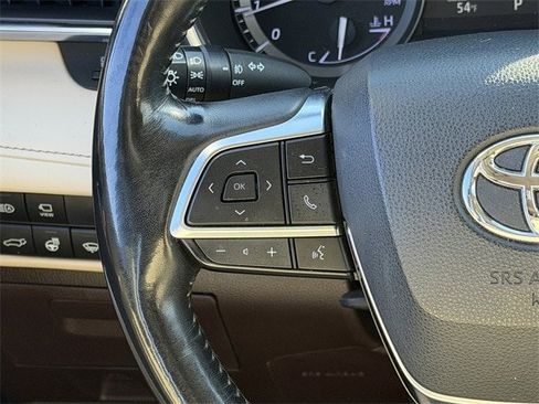 Certified 2020 Toyota Highlander Platinum image 14