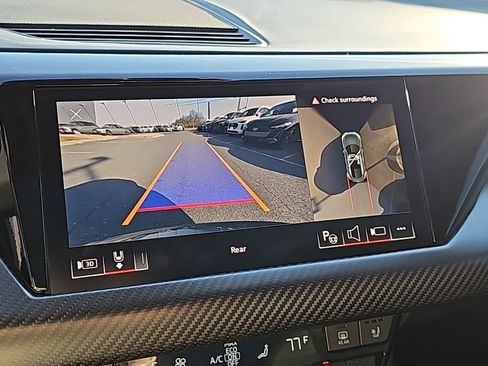 Used 2022 Audi e-tron GT Prestige w/ Prestige Package image 8