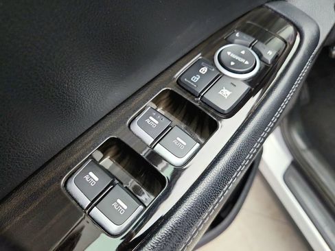 Used 2019 Kia Sorento LX w/ Option Group 020 image 19