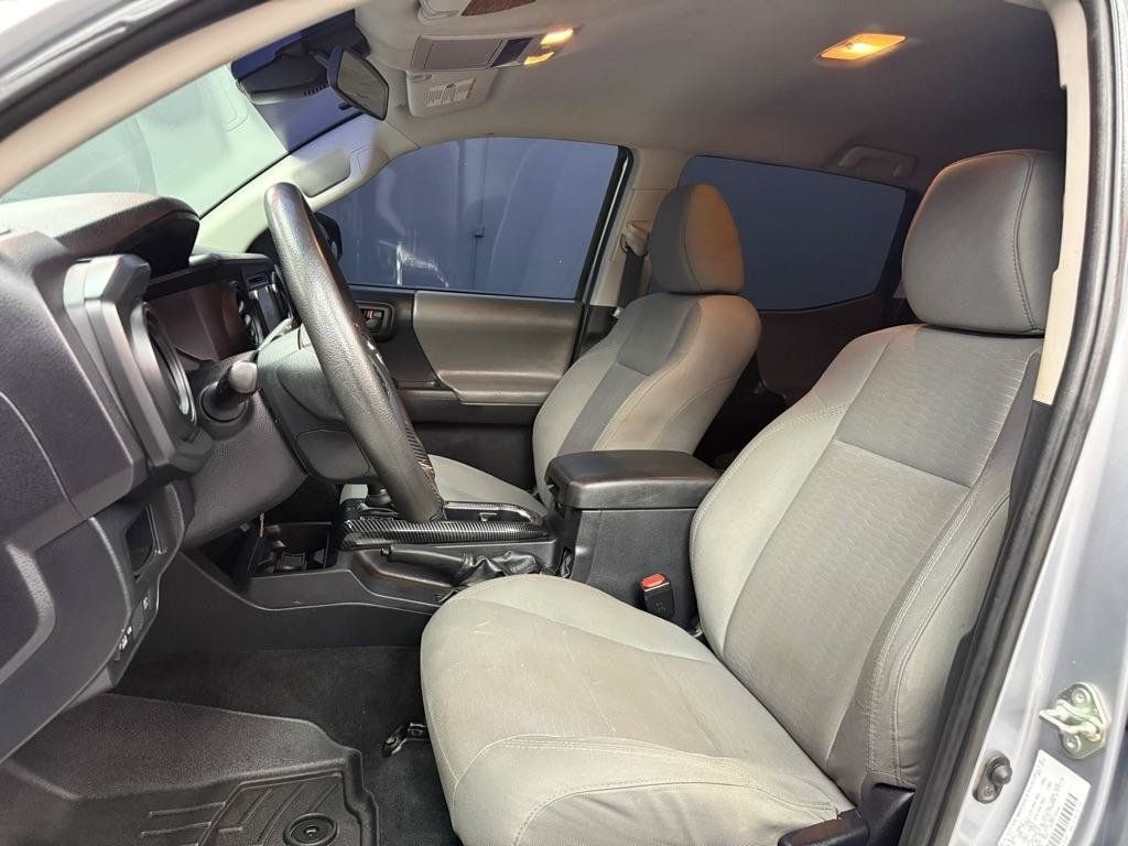 Used 2019 Toyota Tacoma SR w/ SR Convenience Package AWD/4WD image 18