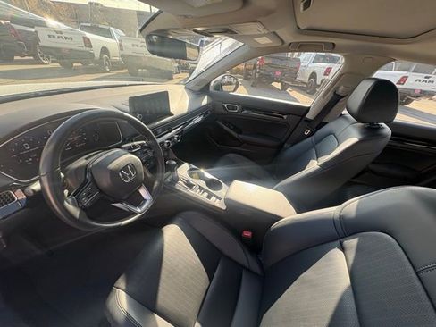 Used 2022 Honda Civic Touring image 14