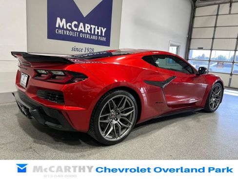 Used 2024 Chevrolet Corvette Z06 RWD image 15