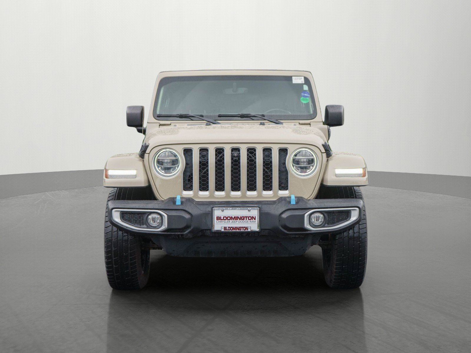 Used 2022 Jeep Wrangler Unlimited Sahara w/ Cold Weather Group AWD/4WD image 2