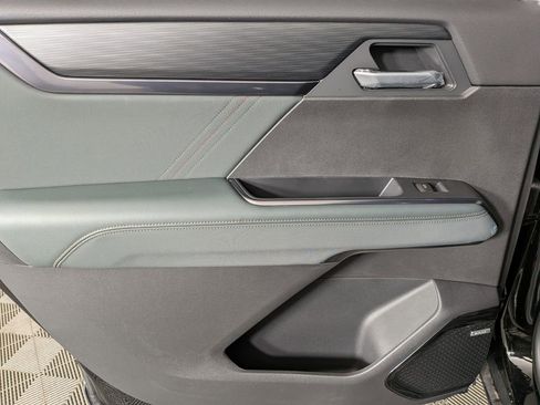 New 2026 GMC Acadia AT4 w/ Super Cruise Package image 33