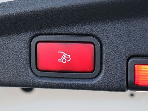 Used 2018 Mercedes-Benz E 400 Cabriolet w/ Premium 2 Package (Q02) image 45