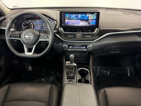 Used 2024 Nissan Altima 2.0 SR image 25