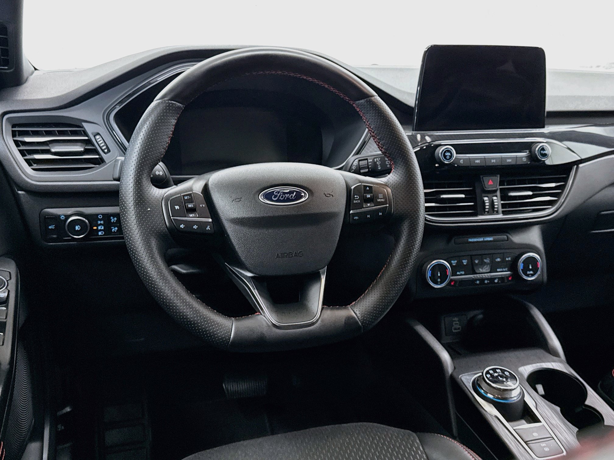 Used 2025 Ford Escape ST-Line Select AWD/4WD image 18