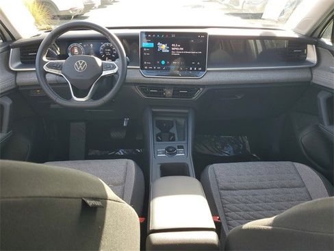 Certified 2025 Volkswagen Tiguan S image 11