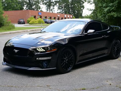 Used 2019 Ford Mustang GT Premium w/ GT Performance Package RWD image 33