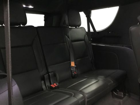 Used 2022 GMC Yukon XL Denali w/ Denali Premium Package AWD/4WD image 22