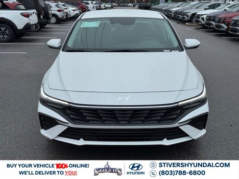 New 2026 Hyundai Elantra SE image 6