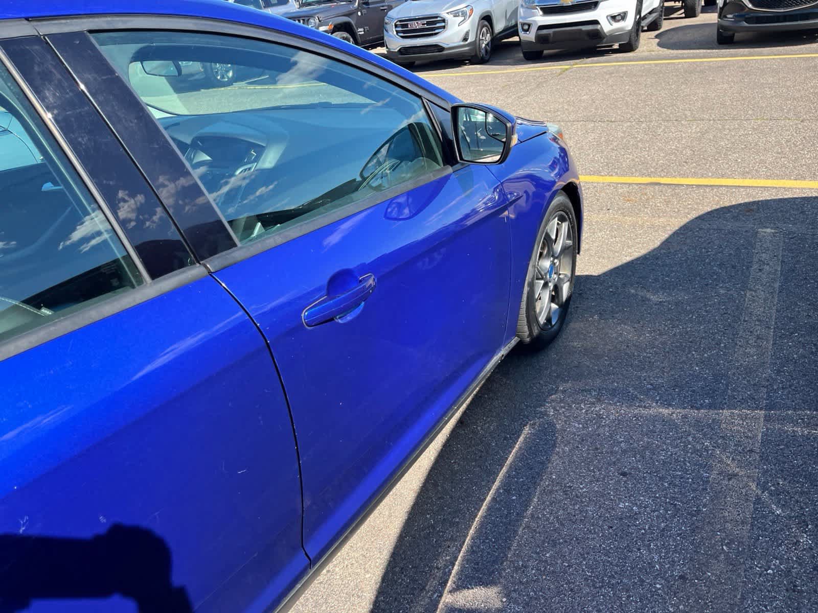Used 2014 Ford Focus SE w/ Equipment Group 201A FWD image 17