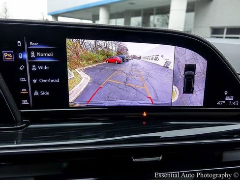 Used 2024 Cadillac Escalade V w/ LPO, ONYX Package image 20