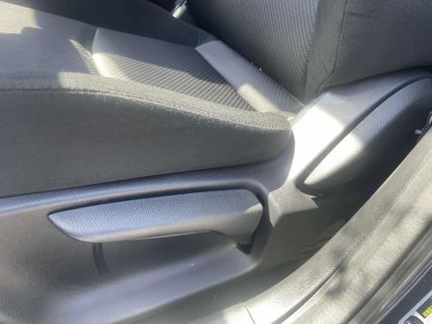Used 2018 MAZDA MAZDA3 Sport FWD image 26