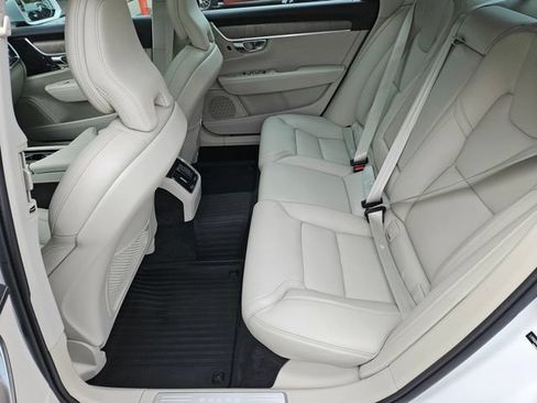 Certified 2023 Volvo S90 B6 Ultimate w/ Protection Package Premier AWD/4WD image 14