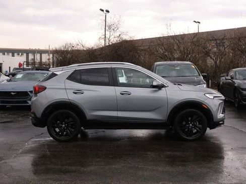 Used 2024 Buick Encore GX Sport Touring image 5