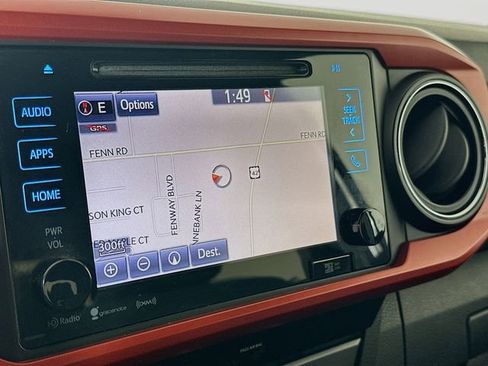 Used 2019 Toyota Tacoma TRD Sport image 15