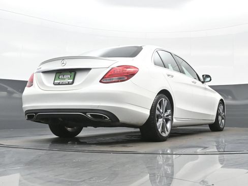 Used 2018 Mercedes-Benz C 300 Sedan w/ Premium Package image 32