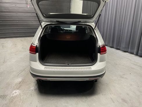 Used 2019 Volkswagen Golf Alltrack SEL image 4