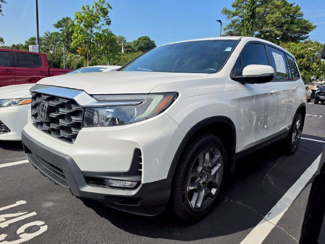 Used 2025 Honda Pilot Elite image 1