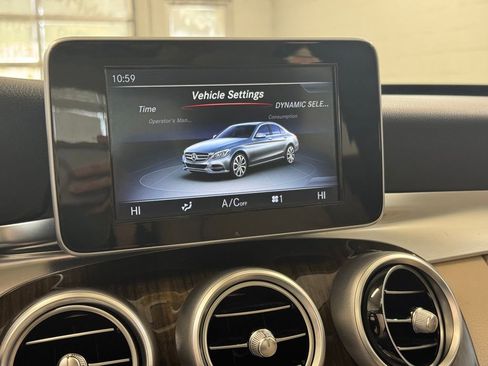 Used 2017 Mercedes-Benz C 300 4MATIC Sedan image 39