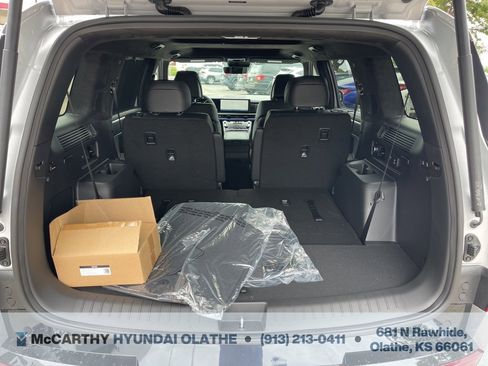 Used 2025 Hyundai Santa Fe Calligraphy w/ Tow & Go Package image 31