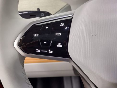 New 2025 Volkswagen ID. Buzz 1st Edition image 33