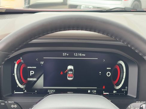 Certified 2025 Nissan Rogue SL image 21