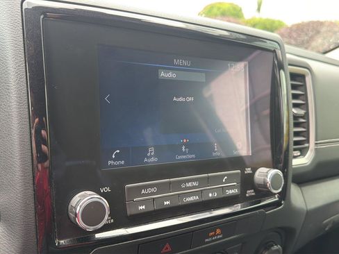 Used 2022 Nissan Frontier SV AWD/4WD image 23