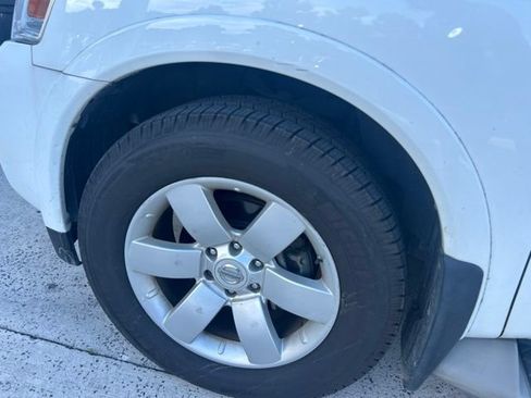 Used 2011 Nissan Armada SL RWD image 20