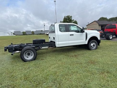 New 2026 Ford F350 XL AWD/4WD image 40