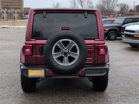 Certified 2022 Jeep Wrangler Unlimited Sahara w/ LED Lighting Group image 4