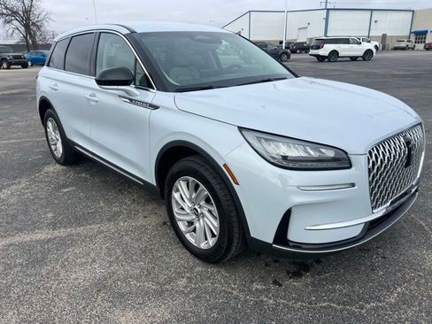 Used 2025 Lincoln Corsair FWD image 2